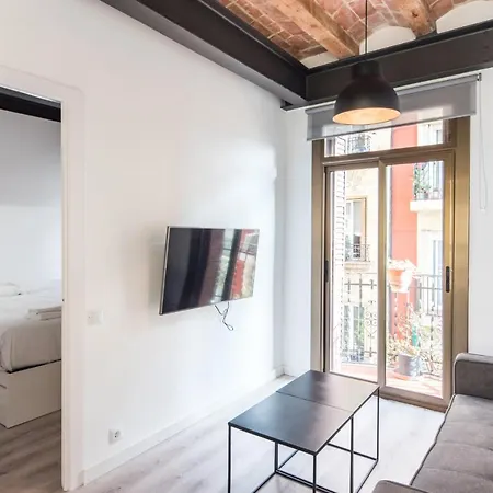 Homenfun Sants With Montjuic Views Apartment Barcelona